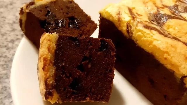 Resep brownies panggang krim keju, cocok jadi kue dan hampers Lebaran. (dok. Cookpad @AlexRoch19)