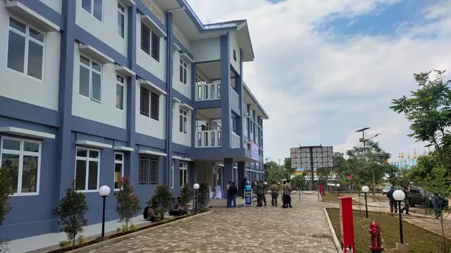 Rumah Susun (Rusun) Wisma Atlet Si Jalak Harupat sebagai tempat isolasi terpusat (isoter) pasien terpapar Covid-19 di Bandung