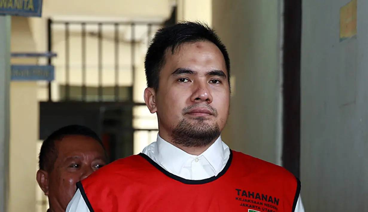 Selain meminta doa dan permohonan maaf kepada masyarakat Indonesia, Saipul berharap dapat dikunjungi oleh ibu mertuanya. Selama mendekam di Rutan Cipinang ia mengaku banyak mendapat teman. (Deki Prayoga/Bintang.com)