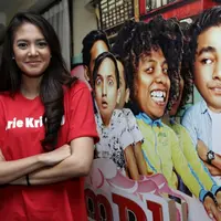 "Dia orang yang baik, bertanggung jawab, aku nyaman banget sama dia. (Setelah kasus narkoba) Perubahan ada, dia pasti akan jadi orang yang lebih baik sih. Dia kayaknya kapok banget," lanjutnya Aurelie Moeremans. (Adrian Putra/Bintang.com)