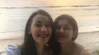 Kalina Ocktaranny liburan bersama Monica Oemardi ke Lombok [foto: instagram/kalinaocktaranny]