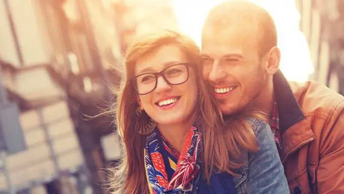 Tanda pria jatuh cinta/copyright Shutterstock.com