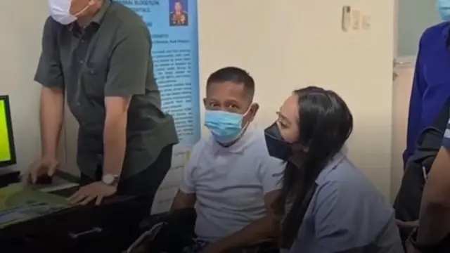 6 Potret Kondisi Terbaru Tukul Arwana Usai Pendarahan Otak, Sudah Makin Membaik