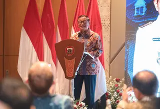 Gubernur Jakarta Pramono Anung resmi menerbitkan Pergub Nomor 5 tentang Efisiensi Energi dan Air. Pengawasan ketat pun dilakukan terhadap gedung di ibu kota. (Foto: Dokumentasi Pemprov DKI Jakarta)