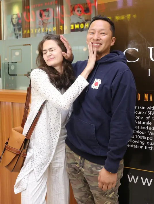 Ringgo Agus Rahman dan Sabai Morscheck