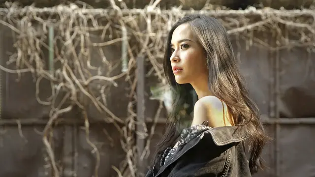 Eksklusif Elvira Devinamira