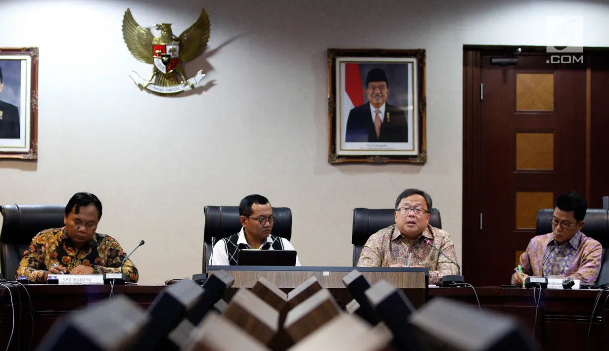 Suasana diskusi bertema "Berapa Lama Membangun Ibukota Baru?" di Kantor Staf Presiden, Jakarta, Senin (13/5/2019). Presiden Joko Widodo kembali mengangkat tentang rencana pemindahan ibu kota negara dari Jakarta. (Liputan6.com/Johan Tallo)