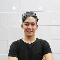 Meskipun mengalami banyak kejadian, namun Samuel tetap menggantungkan harapan agar sinetron terbarunya ini bisa berusia panjang. Bahkan tidak tanggung-tanggung, ia berharap sampai anaknya kuliah nanti. (Adrian Putra/Bintang.com)