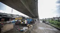 Kolong Flyover Ciroyom Disesaki Sampah, Wali Kota Bandung Ingatkan Warga Jaga Kebersihan
