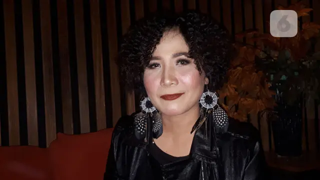 Ranie Klees, Lady Rocker yang Muncul dengan Lagu Hengky Supit
