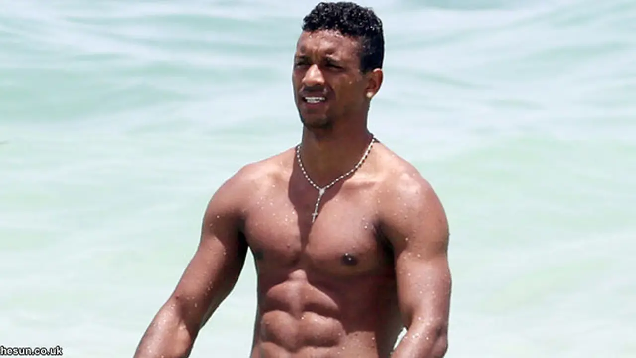 sixpack-nani-130625c.jpg