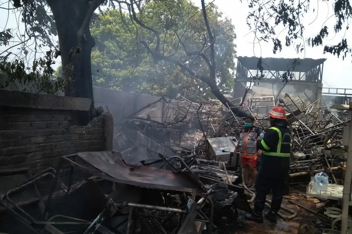 Gudang Pengolahan Limbah RSUD Kabupaten Bekasi Terbakar
