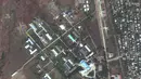 Foto satelit menunjukkan bangunan dan infrastruktur yang rusak di Sittwe di Negara Bagian Rakhine Myanmar setelah Topan Mocha menghantam garis pantai Myanmar dan Bangladesh pada 15 Mei 2023. (Handout/Satellite image ©2023 Maxar Technologies/AFP)