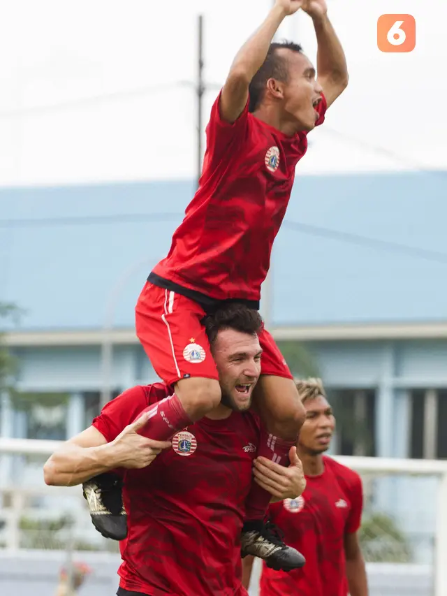 Latihan Marko Simic