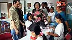Sejumlah warga kolong jembatan Tambak Asri, Surabaya, Jatim, kini bisa mendapatkan penghasilan tambahan. Ini setelah mendapatkan pelatihan keterampilan yang digagas Hana Amalia Vandayani. 
