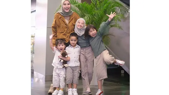 7 Potret Kompak Anak Hanung Bramantyo dan Zaskia Mecca, Terlibat Film Pendek