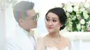 Selain Whulandary dan Nik Ibrahim, ada juga Felly eks Cherrybelle dan Mario Ricardo Tobing yang telah resmi menikah pada hari ini, Sabtu (10/2/2018). Rona bahagia pastinya tengah dirasakan pasangan pengantin baru ini. (Instagram/mariokacang)