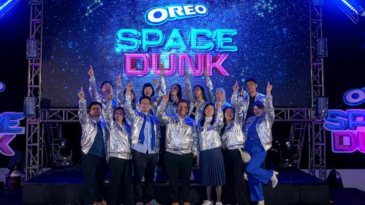 Peluncuran OREO SPACE DUNK: Biskuit Favorit Indonesia Tembus Atmosfer dan Mengudara di Bima Sakti