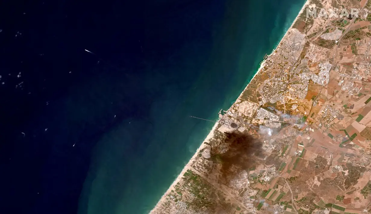 Gambar satelit yang dirilis oleh Maxar Technologies ini menunjukkan gambaran umum tentang Israel Selatan dan Kota Gaza pada 12 Mei 2021. Israel menggempur Gaza dan mengerahkan pasukan ke perbatasan Palestina menyusul konflik yang terus berlanjut.(Handout/Satellite image ©2021 Maxar Technologies/AFP)