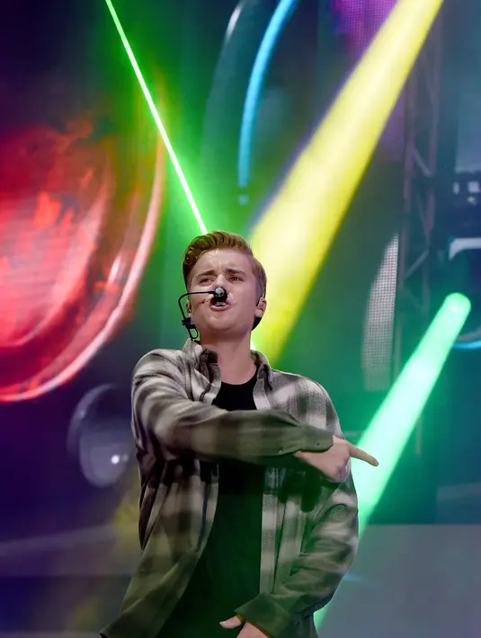 Justin memberikan tiket konser NYE di Miami seharga $500,000, lima malam menginap di Fontainebleau’s Sorrento Penthouse di Miami, perawatan spa, dan jumpa fans dengan Justin. (AFP/Bintang.com) 