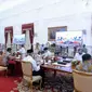 Suasana rapat terbatas Presiden Jokowi, Wapres Ma'ruf Amin dan menteri Kabinet Indonesia Maju di Istana Merdeka Jakarta, Senin 3 Agustus 2020. (dok Biro Pers Sekretariat Presiden)