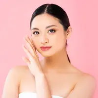 Ilustrasi kulit wajah cerah dan bersinar. (c)&nbsp;IgorVetushko/Depositphotos.com