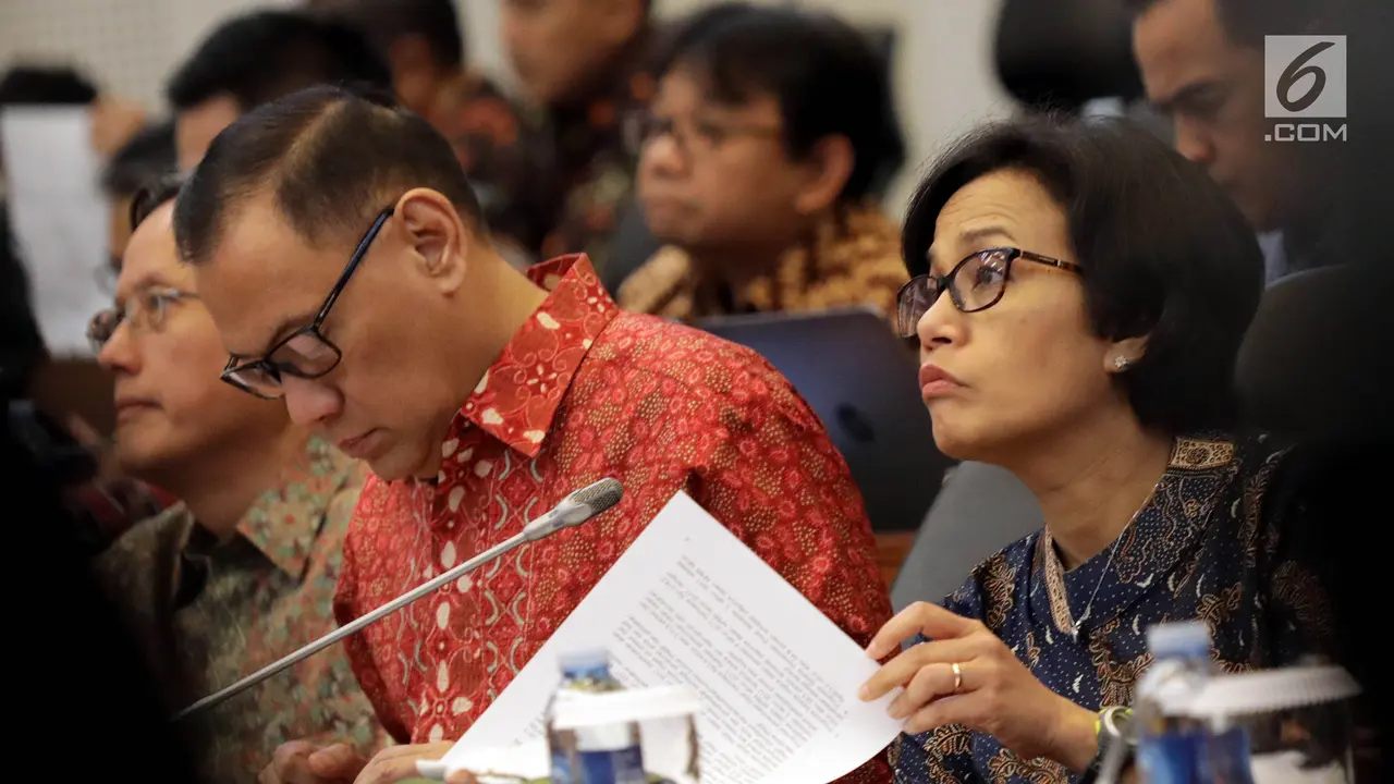 Menurut Menkeu Sri Mulyani, periode 2012-2014, total tambahan utang Rp 609,5 triliun, pada tiga tahun berikutnya (2015-2017) pemerintah tambah utang Rp 1.166 triliun.