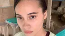 Pemain film Susah Sinyal ini nampaknya memang memiliki kulit yang sehat dan glowing. Saat tidak mengenakan makeup sama sekali, pesona Aurora Ribero kian terpancar. (Liputan6.com/IG/@auroraribero)