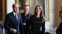 Penampilan Publik Pertama Pangeran William dan Kate Middleton Usai Pemakaman Ratu Elizabeth II (Sumber: AP)