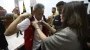 Sebagai catatan, Fariz RM kembali terjerat kasus penyalahgunaan narkotika untuk keempat kalinya. Kasus pertama terjadi pada 28 Oktober 2008, ketika itu Fariz RM harus menjalani hukuman penjara selama empat bulan. (Kapanlagi.com/Budy Santoso)