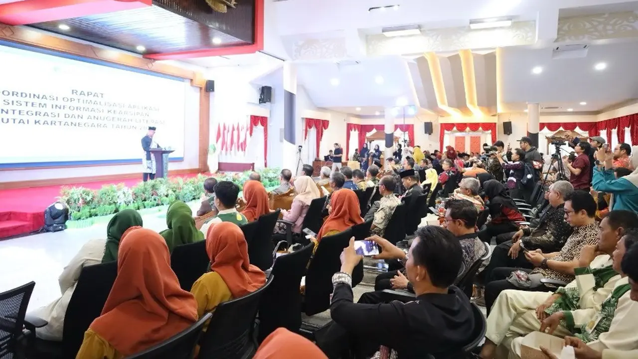 Bupati Kukar Buka Rakor Srikandi dan Anugerah Literasi 2025: Dorong Pemerintahan Efisien dan Budaya Baca