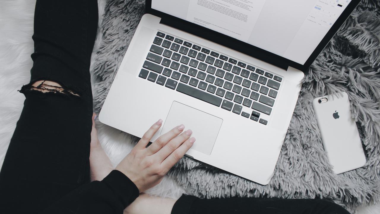 Dukung Gerakan di Rumah Aja, Tokopedia Gratiskan Biaya Layanan Penjualan Produk Kesehatan