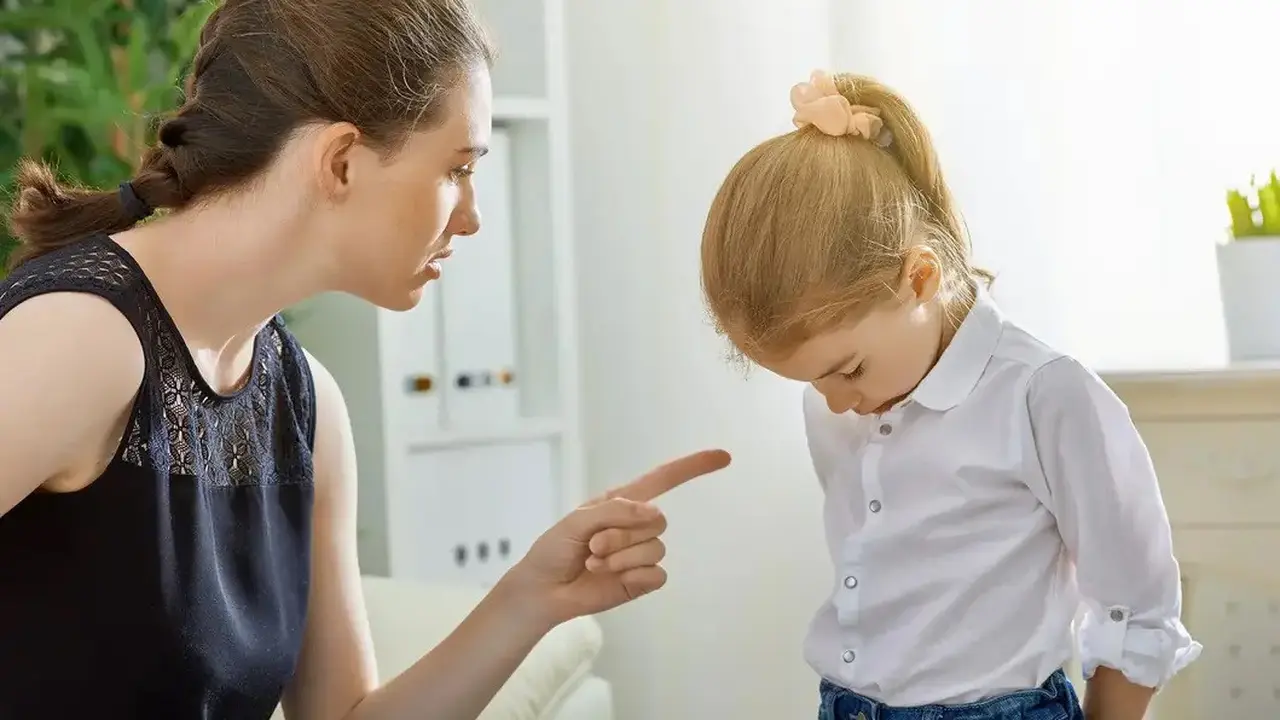 Meneriaki Anak