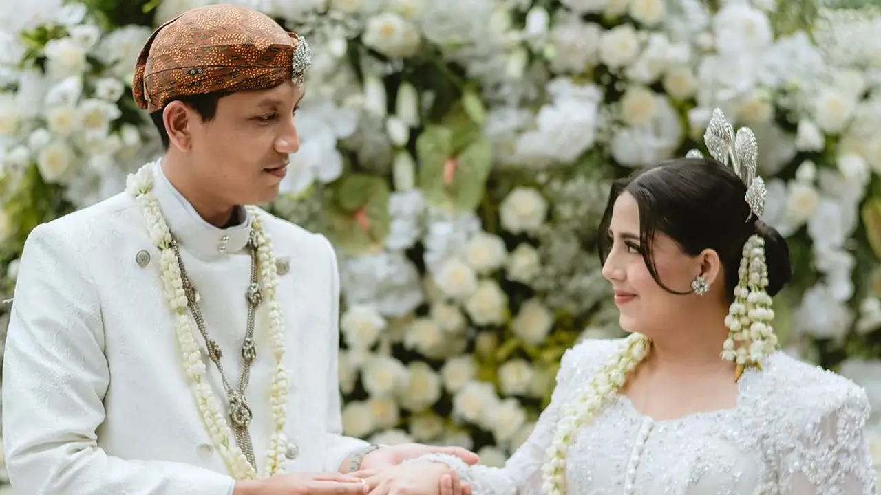 Desain Kebaya Pengantin Nessie Judge yang Elegan, Ada Elemen Pakistan hingga Mawar Putih Favorit