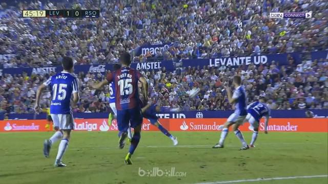 Berita video highlights La Liga 2017-2018 antara Levante melawan Real Sociedad dengan skor 3-0. This video presented by BallBall.