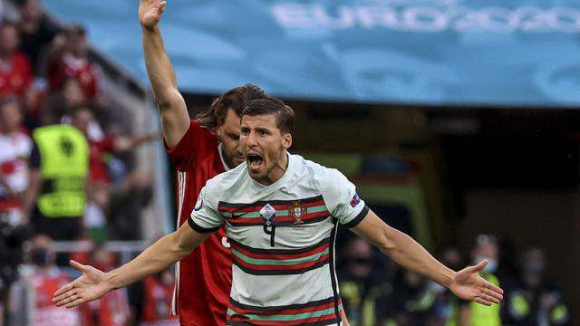 Foto Piala Eropa: Penerus Cristiano Ronaldo, Ruben Dias Si Bintang Muda Portugal di Euro 2020