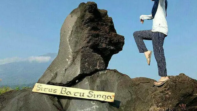 Situ batu singa di kawasan Gunung Ciremai