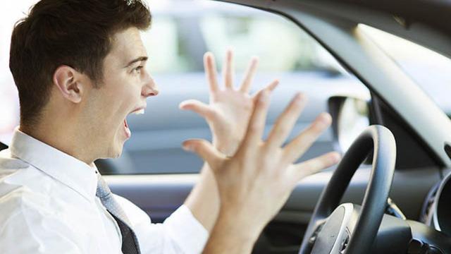 Stres Saat Mengemudi? Ikuti Panduan Cemerlang Ini
