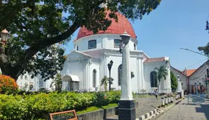 13 Tempat Makan Keluarga di Semarang View Bagus 2026, dari Pondok Apung sampai Rooftop City Light