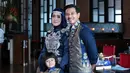 Pasangan selebriti Fairuz A Rafiq sebentar lagi akan nikah. Putri mendiang penyanyi dangdut A Rafiq itu akan dipersunting Sonny Septian pada Mei mendatang. (Deki Prayoga/Bintang.com)
