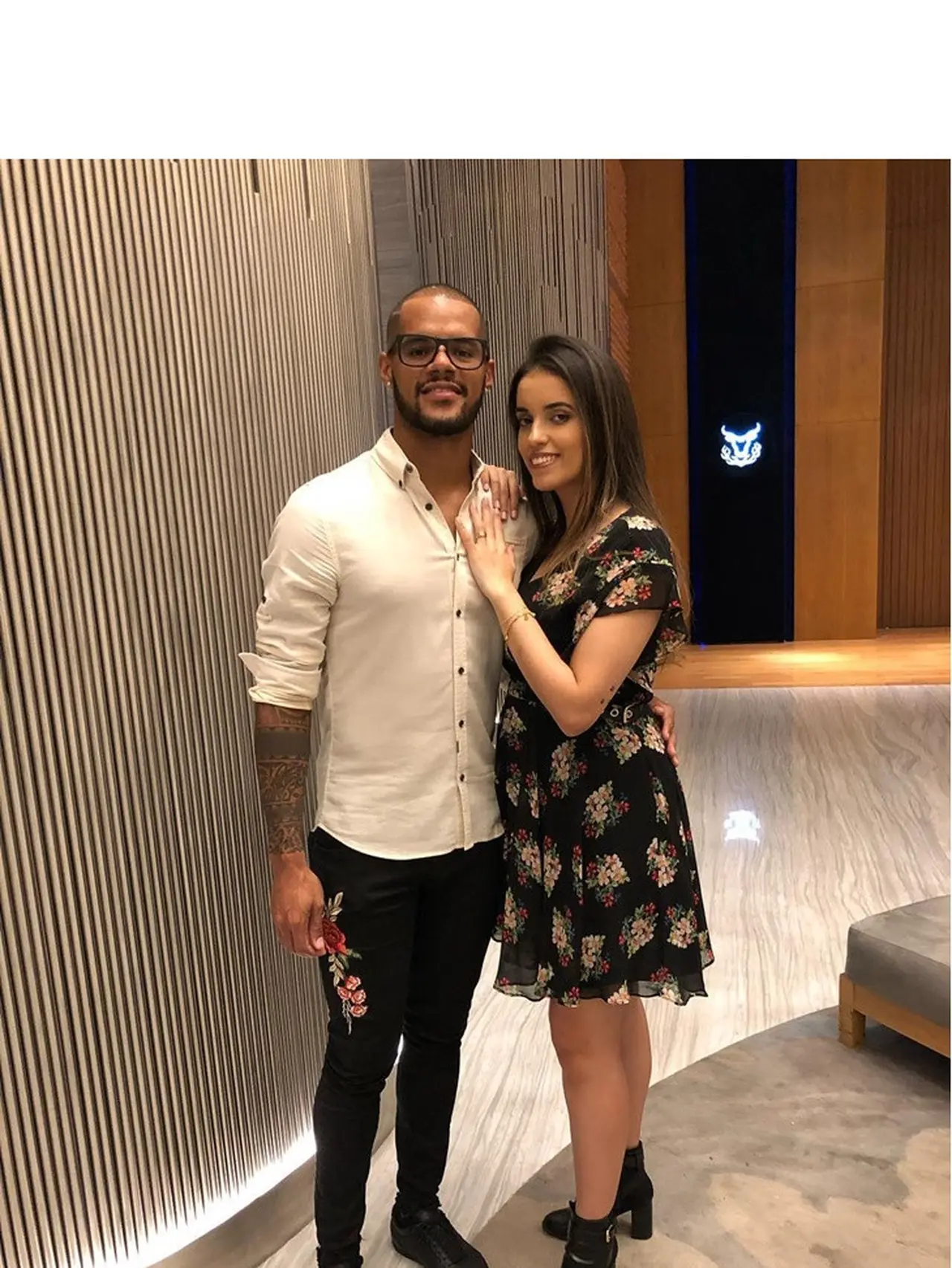 Jarang Tersorot, Ini 6 Potret Mesra David da Silva dan Sang Istri