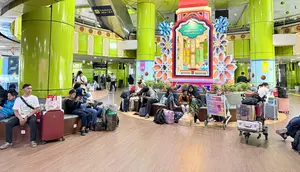 10 Stasiun Kereta Favorit Turis Asing
