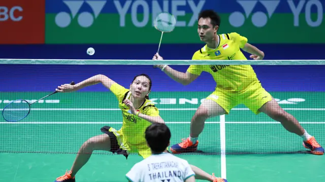 Hafiz Faizal/Gloria Emanuelle Widjaja