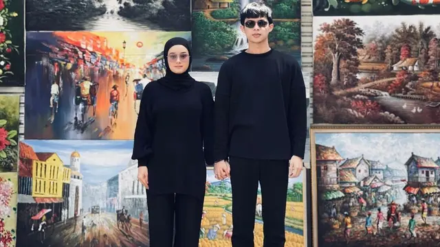 Potret Dinda Hauw dan Rey Mbayang Pakai Baju Couple Hitam, Selalu Tampil Serasi