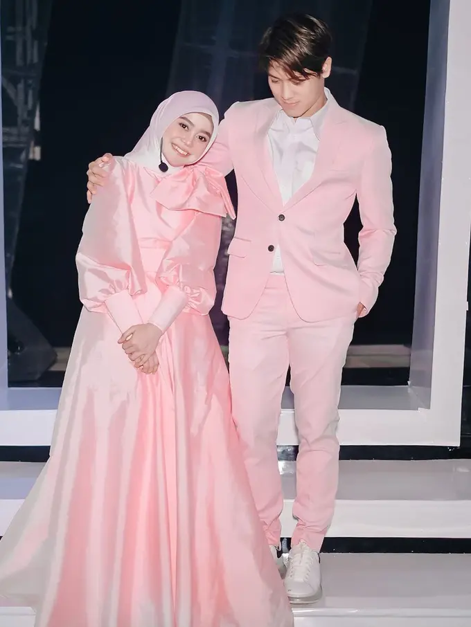 Rizky Billar dan Lesti Kejora. (Foto: Instagram @lestykejora)