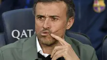 Luis Enrique mengeluarkan guyonan setelah Barcelona menundukkan Sevilla pada pertandingan pekan ke-30 La Liga (5/4/2017). (AFP/Lluis Gene)