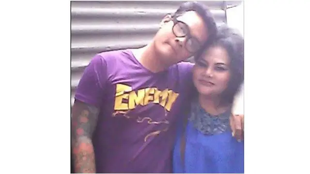 Berseteru dengan Inara Rusli, Ini 6 Potret Eva Manurung Ibunda Virgoun