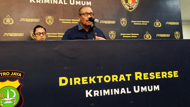 Direktur Reserse Kriminal Umum Polda Metro Jaya, Kombes Pol Wira Satya Triputra mengungkap satu orang yang punya peran penting dalam judi online