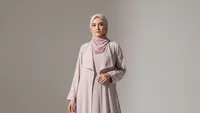9 Model Gamis Abaya Outer 2 in 1 untuk Lebaran 2026, Tampil Modis dan Praktis