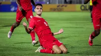 Pemain Timnas Indonesia U-20, Jens Raven melakukan selebrasi setelah mencetak gol ke gawang Maladewa pada laga Kualifikasi Piala Asia U-20 2025 di Stadion Madya, Senayan, Jakarta, Rabu (25/09/2024). (Bola.com/Bagaskara Lazuardi)